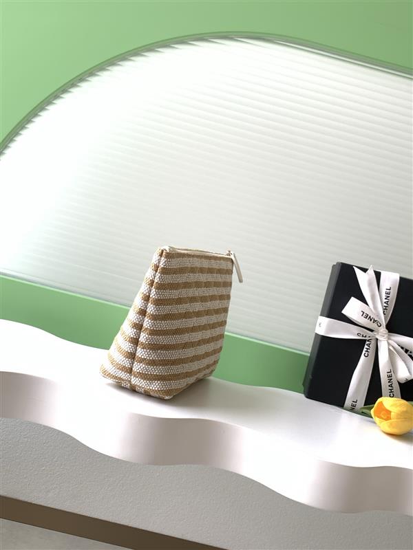 2026127215527622 380